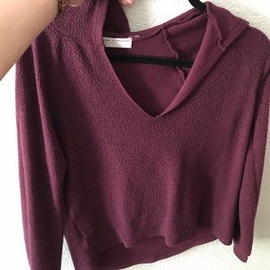 Urban outfitters Pullover (cropped and v neck)